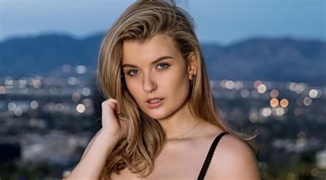 actrice x mia|Mia Melano Biography, Age, Wiki, Height, Husband & More